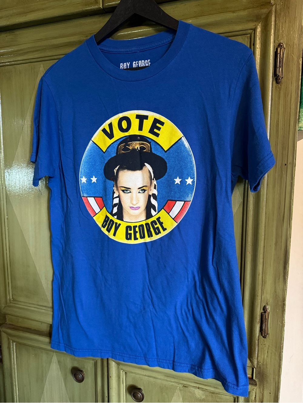 Authentic Concert Boy George 'Vote' Graphic Tee - Vibrant Blue. 100% Cotton.
